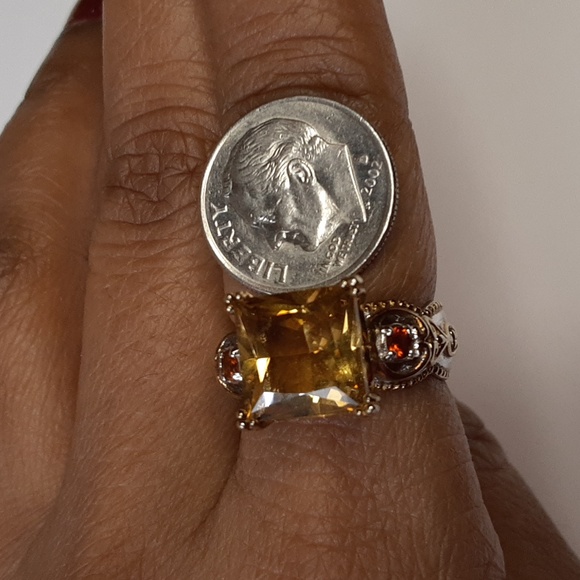 925 Genuine Princess Cut Citrine, Two Tone ring. PRICE IS FIRM. - Picture 13 of 15